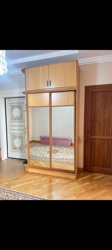 Информатика: Б/у, Прямой шкаф, Гардеробный шкаф — 1