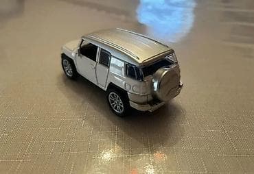 oyuncaq at: Metal oyuncaq avtomobil – ofroud üslublu SUV modelinin miniatura — 2