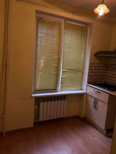 1 otaqlı kohnə tikili: Bakı, 1 otaqlı, Köhnə tikili, m. Neftçilər, 36 kv. m — 12