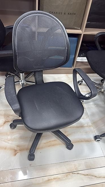 Təkərli, Qolları tənzimlənmir, Parça