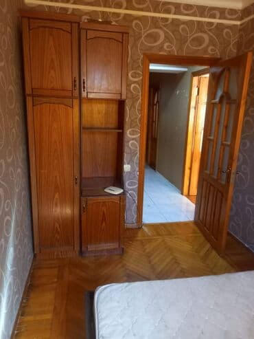 kiraye evler 2022 neftçilər: Xətai rayonu,Qaqarin korpusu terefde 3 otaqli,təmirli menzil kirayeye — 3