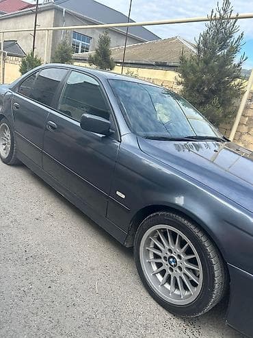 vaz 21015 bufer: BMW 523: 2.5 l | 1998 il Sedan — 6