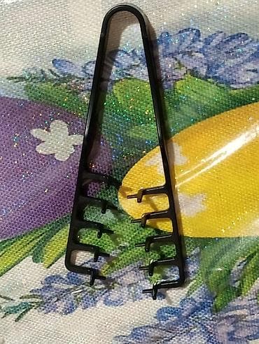 bakarat etir: Saçı dalğalı edən daraq — 1