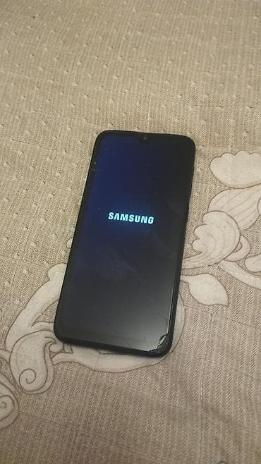 Samsung Galaxy A20, 32 GB, İki sim kartlı, Sensor, Barmaq izi lalafo.az -da Samsung Galaxy A20, 32 GB, İki sim kartlı, Sensor, Barmaq izi