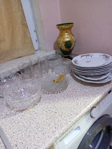 набор для ремонта лобового стекла: Bu dəstə şüşə materialdan hazırlanmış müxtəlif ölçülü qablar daxildir — 2