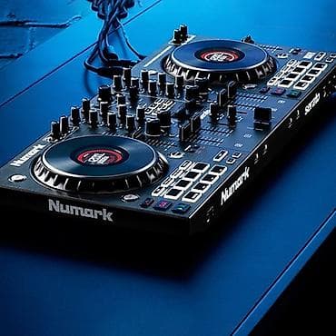 ses karti: Numark Nsfx4 FX tipli 4-dekli peşəkar DJ kontrolleri – Serato — 1