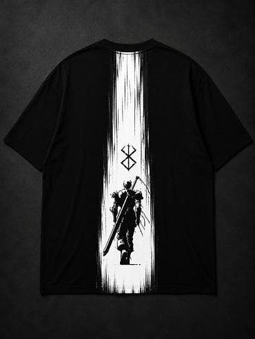 deri geyim: Qara qrafik T‑shirt kolleksiyası – anime/manga ilhamlı dizaynlar — 3