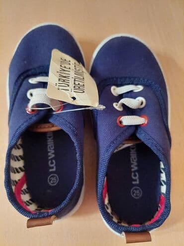 Oglan uçun Yeni 25 razmer yaz-yay kedasi Waikikiden alinib. Tezedir