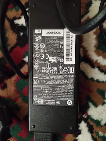 ucuz soba: HP orijinal noutbuk adaptorlari (2 ədəd) Xüsusiyyətlər: - Brend: HP - — 3