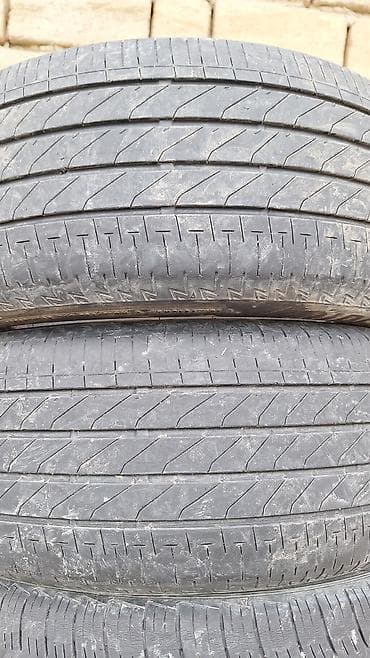 passat b5 1.8: 225/55r17 normal vezyetde eyrisi yamaqi wiwkasi yoxdur — 2