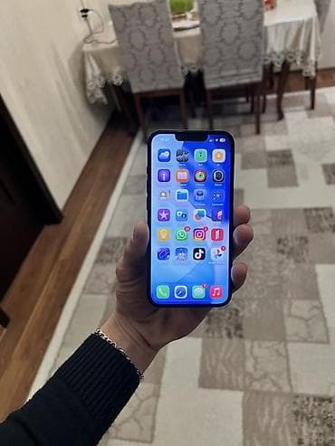 iphone replika: IPhone 13, Qara — 1