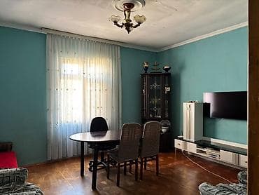 ev t: 3 otaqlı həyət evi - Plan: geniş dəhliz, 3 ayrı otaq, mətbəx və — 6