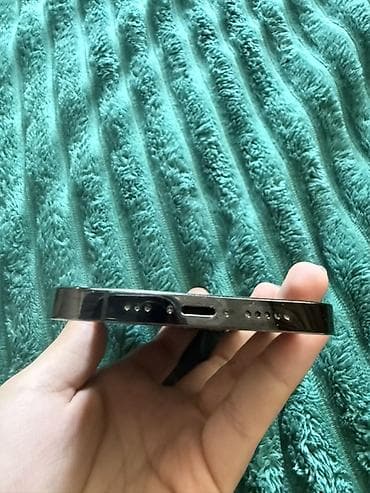 Мобильные телефоны и аксессуары: IPhone 12 Pro, Графит, Face ID — 4