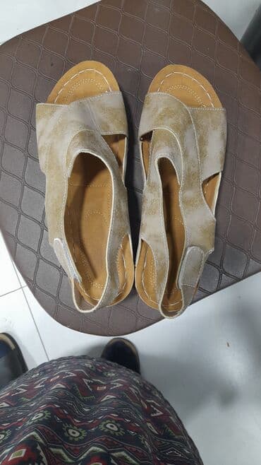 женские босоножки на широкую ногу: Размер: 40, цвет - Бежевый, Новый — 2