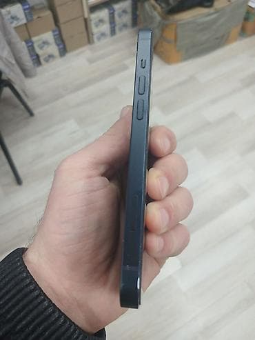 ayfon 8 ucuz: IPhone 13, Qara, Face ID — 7