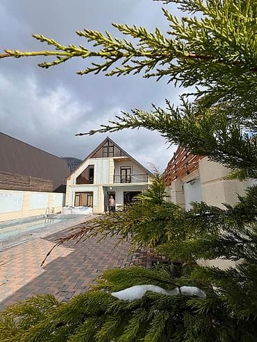 sabuncuda ev: Dağ mənzərəli geniş həyətli müstəqil villa - 2 mərtəbə + mansardlı — 1