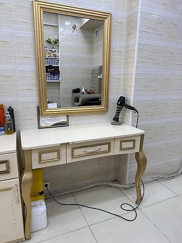 ((2479))*Asya*Qiymet. 80 azn. Salon mebili dest formada. Yaxşi