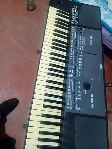 korg pa 700: Sintezator, Korg — 2
