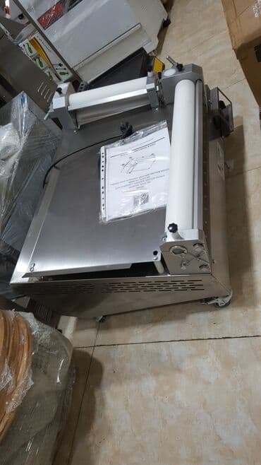 Xəmir açan aparat satılır. Stol üstü və qollu var