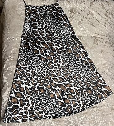 mini etek: Leopar naxışlı atlas ətək S,M razmer
Çatdırılma metrolara sosa — 1