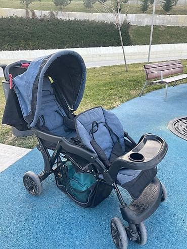 Əkizlər üçün araba