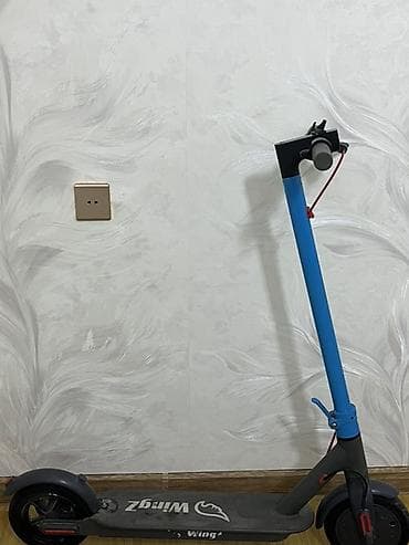 İşlənmiş Elektrik samokat 8", 351 - 500 Vt, 26 - 35 km/s, Ünvandan götürmə — 1