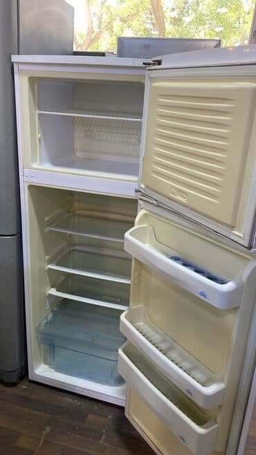 Кухонные вытяжки: 2 двери Beko Холодильник Продажа, цвет - Белый — 2