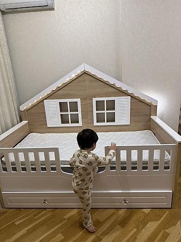 uşag: Oğlan və qız üçün, Çarpayı, Bazalı, Matras ilə, Siyirməli — 3