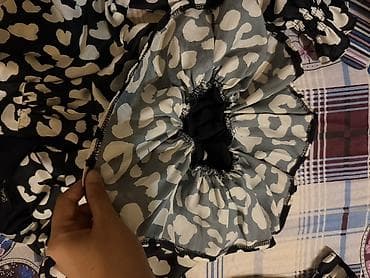 cins: Qadın bluzası – qara fon üzərində iri ağ leopard naxışı elde 2 eded — 2