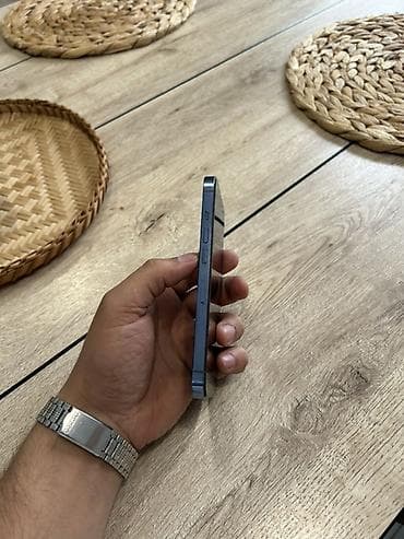 dubai iphone 13 pro max: IPhone 13 Pro, 256 GB, Sierra Blue — 2