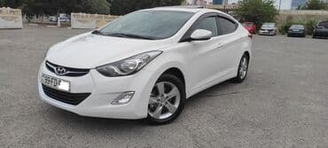 елантра: Hyundai Elantra: 1.8 l | 2013 il Sedan — 19