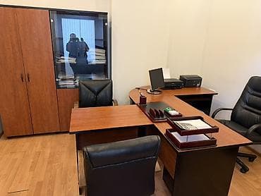 agac: Ofis mebel dəsti Tərkibi: - Direktor masası – geniş iş səthi, yan və — 5