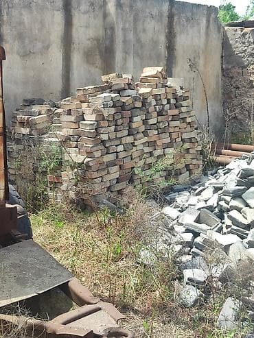 it səkli: Məhsul: Tikinti materialları qarışığı Təsvir: - Söküntüdən çıxmış daş — 2