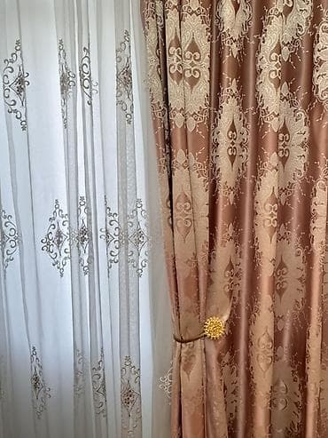 satin parça: Yalnizlat qollar - Tərkib: qalın dekorativ pərdə və incə tül - — 2