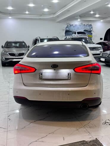 hazir kredit avtomobil: SATILIR 2013
1.6 SERVIS
KM 188 MIN
TAM FULL
14800 sonu 0515437171 — 2