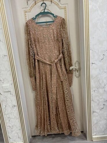 lacın ticarət mərkəzi ziyafət geyimləri: Təcili endirimlə satılır, Dərzidə özəl olaraq tikdirilib, 1 dəfə — 2