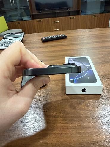 ikinci el iphone 14 pro: IPhone 16 Pro, 128 GB, Black Titanium, Zəmanət, Simsiz şarj, Face ID — 5