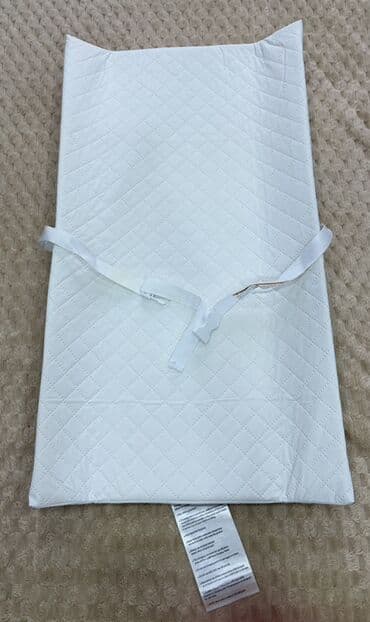 Lincoln: Uşaq alt dəyiştirmə döşəyi - Material: suya davamlı, asan silinən — 2