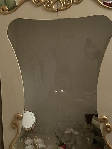 vitrin dolab: Şüşəli dolab vitrini, İşlənmiş, Ödənişli çatdırılma — 1