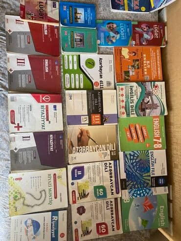 Bıçaqlar: Bu dəst müxtəlif fənlər üzrə məktəb dərsliklərindən ibarətdir — 4