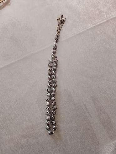 Gümüş rəngli təsbeh - Material: metal ərinti, parlaq gümüş rəngdə - lalafo.az -da Gümüş rəngli təsbeh - Material: metal ərinti, parlaq gümüş rəngdə -