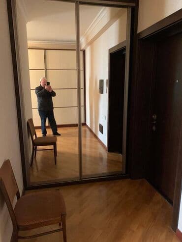 ramanida kirayə ev verilir: Xətai rayonu Nefçilıər xəstəxanası yaxınlığı. Əla temirlidi, 3 otaq — 7