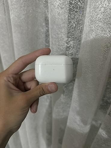 Apple AirPods 3 Pro simli/Naqilsiz Şarj Qutusu ilə - Model: AirPods