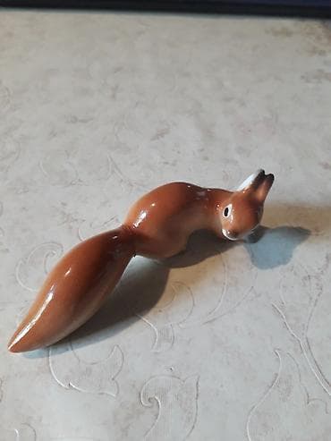 mini araba: Продаётся мини фигурка белки.ЛФЗ СССР. Причина низкой цены: хвостик — 2