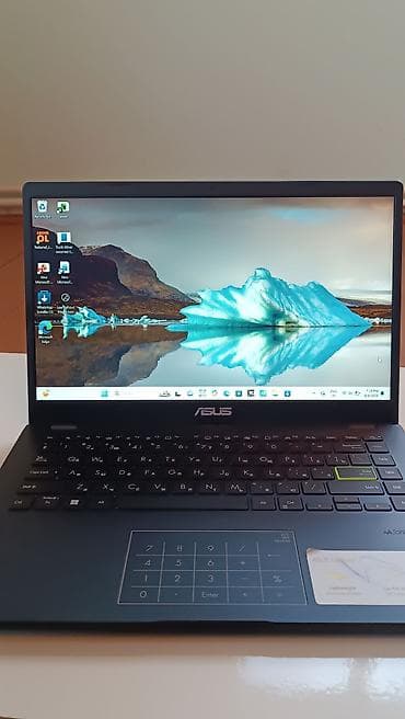 telefon a 10: Məhsul yenidir çox az isdifadə edilib cızığı yoxdur adaptırı orginal — 1