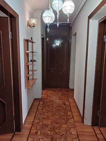 heyet evi kiraye: Mənzilin təsviri - Funksional mətbəx: üst-alt dolablar, qaz plitəsi — 5