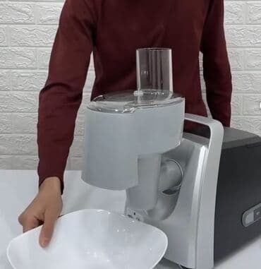 Yemək hazırlamaq üçün texnika: Ət çəkən maşın Bosch, 2200 Vt, Revers ilə, Yeni — 3