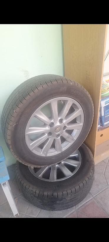 245 40 19: 4 teker siskle biryerde 900 manat .Diskde tekerde yeni kimidi 3 ay — 1