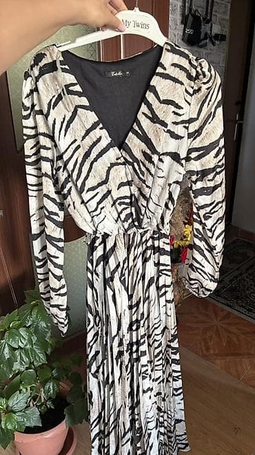 libaslar: 38 olcu . 1 defe geyinilib — 1