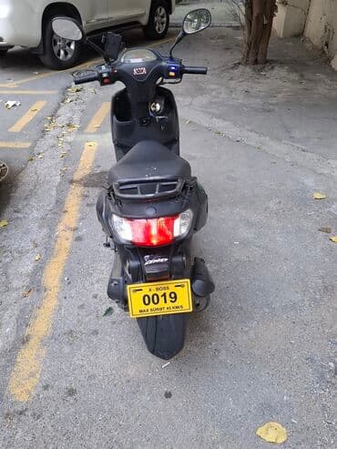 Мопеды, скутеры: Şəhər daxilində rahat və qənaətcil hərəkət üçün kompakt skuter — 3